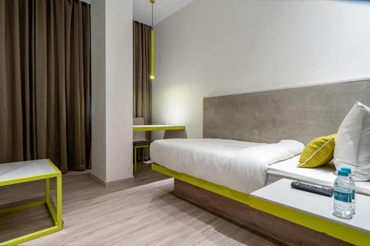 Le Roi Express Paharganj Hotell New Delhi Exteriör bild