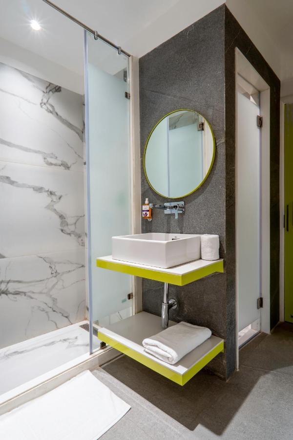 Le Roi Express Paharganj Hotell New Delhi Exteriör bild
