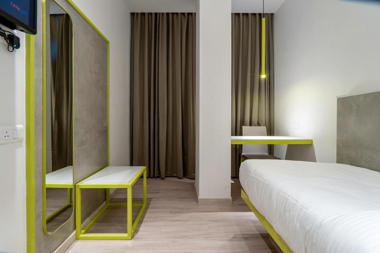 Le Roi Express Paharganj Hotell New Delhi Exteriör bild